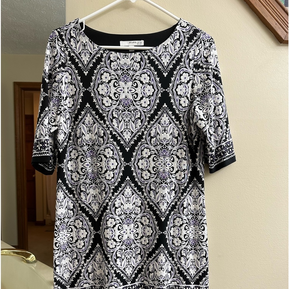 Dress studio one size 8